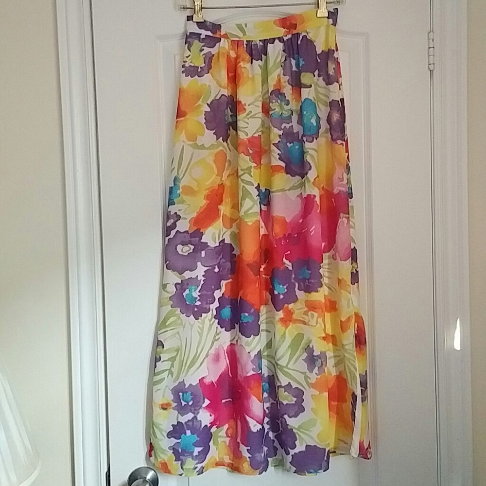 AGNES B - floral maxi skirt w side slits
